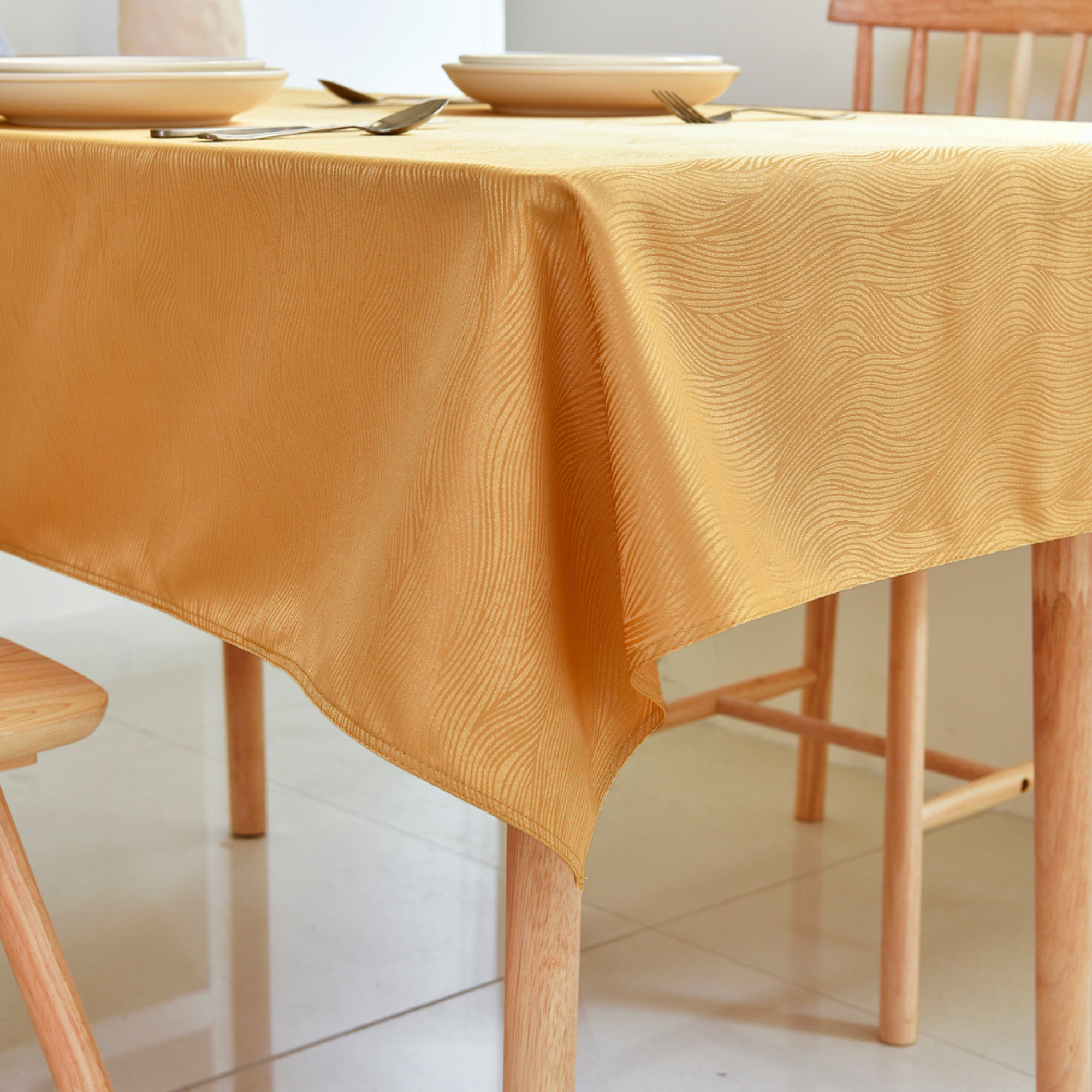 Water Ripple Pattern Jacquard Rectangle Tablecloth – Gold