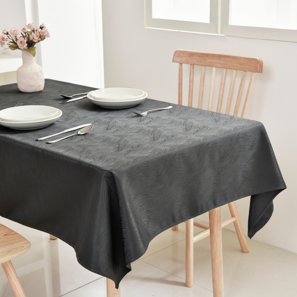 Water Ripple Pattern Jacquard Rectangle Tablecloth – Black