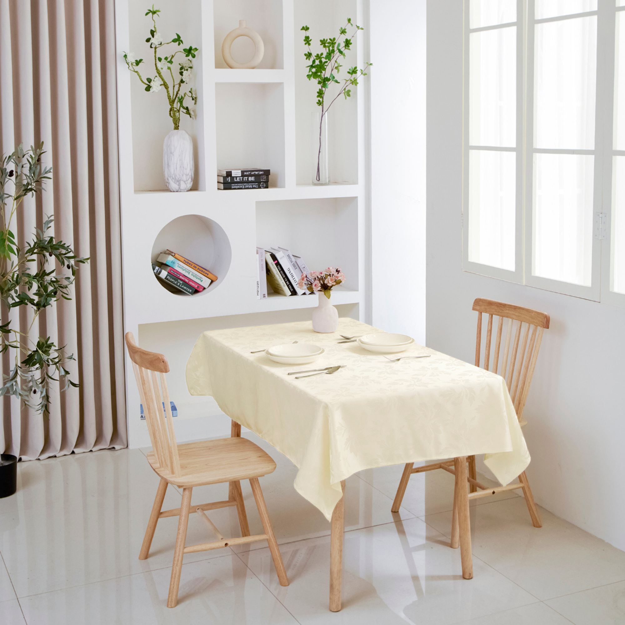 Ivory Floral Jacquard Rectangle Tablecloth – Waterproof