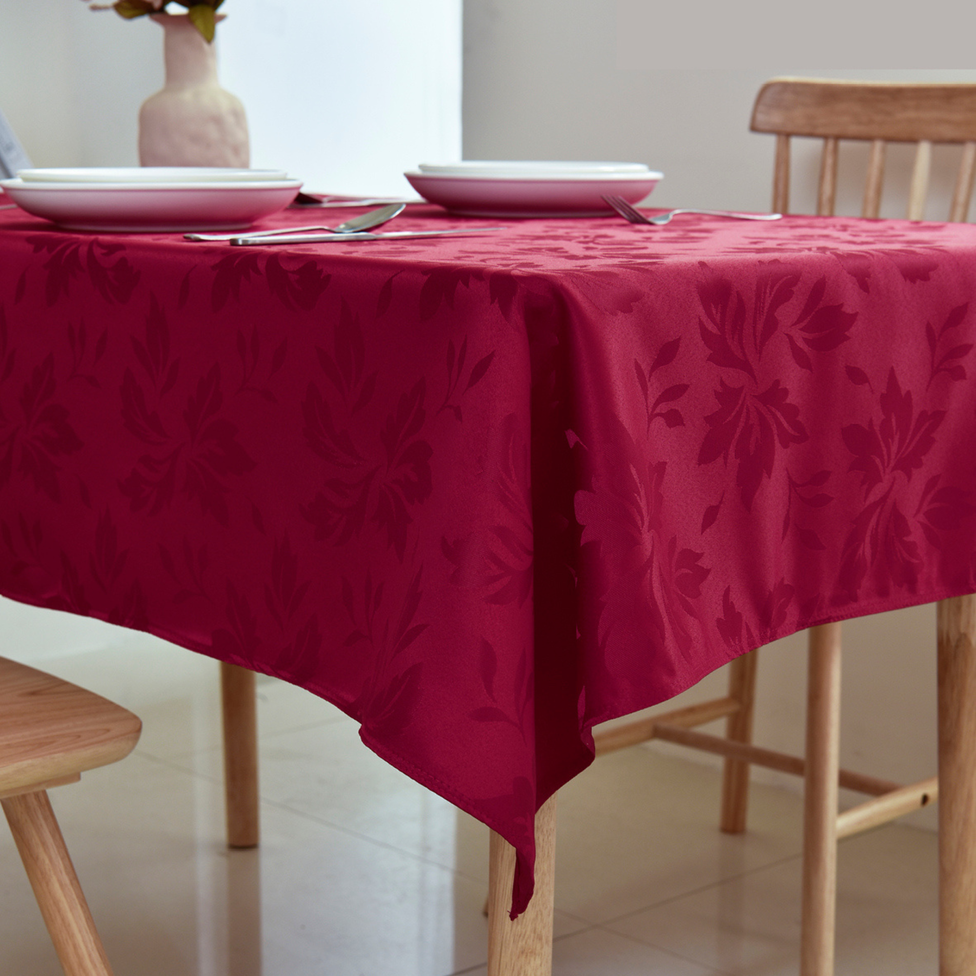 Rust Floral Jacquard Rectangle Tablecloth – Waterproof