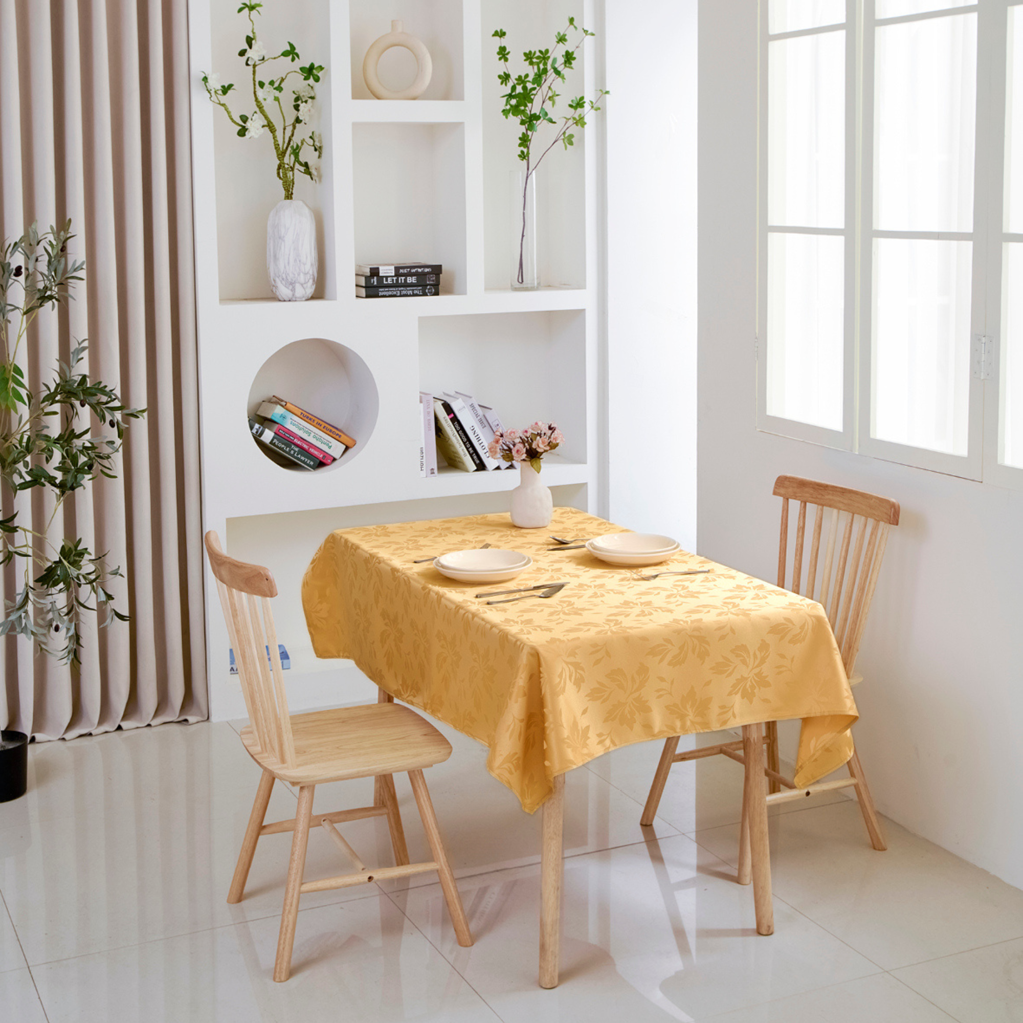 Gold Floral Jacquard Rectangle Tablecloth – Waterproof